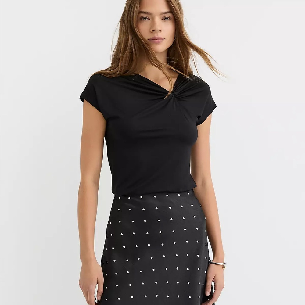 NWT LOFT Knotted Baby Tee | Size Medium | Style 776507